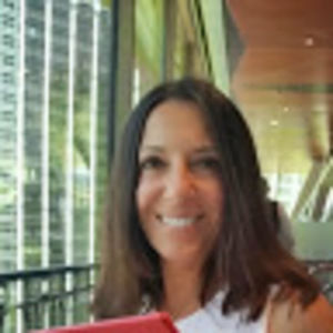 Meet your Posher, Gabriela